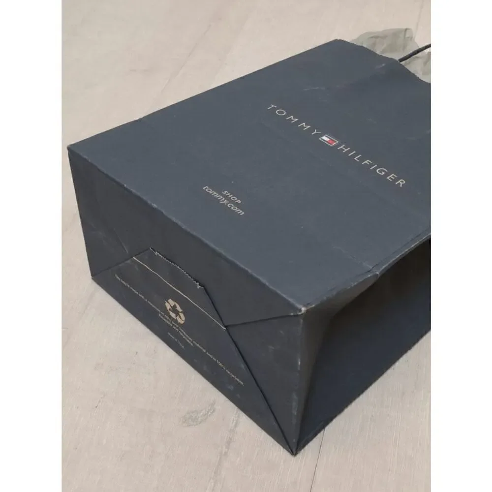 TOMMY HILFIGER Empty Paper Shopping Gift Bag w/Tissues Size 8 x 10 x 4,5